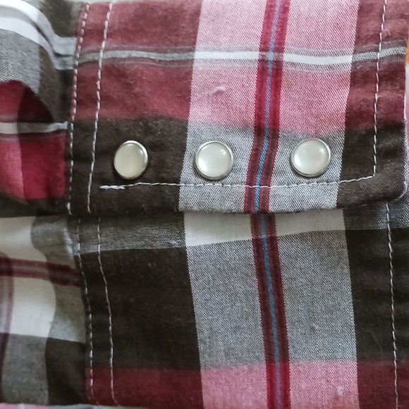Vintage Wrangler pearl snap plaid button up - Picture 7 of 9